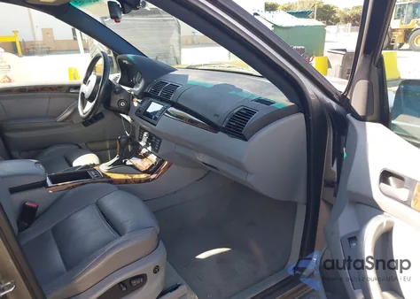 2006 BMW X5 4.4I z USA, uszkodzony, nr VIN 5UXFB53506LV24165